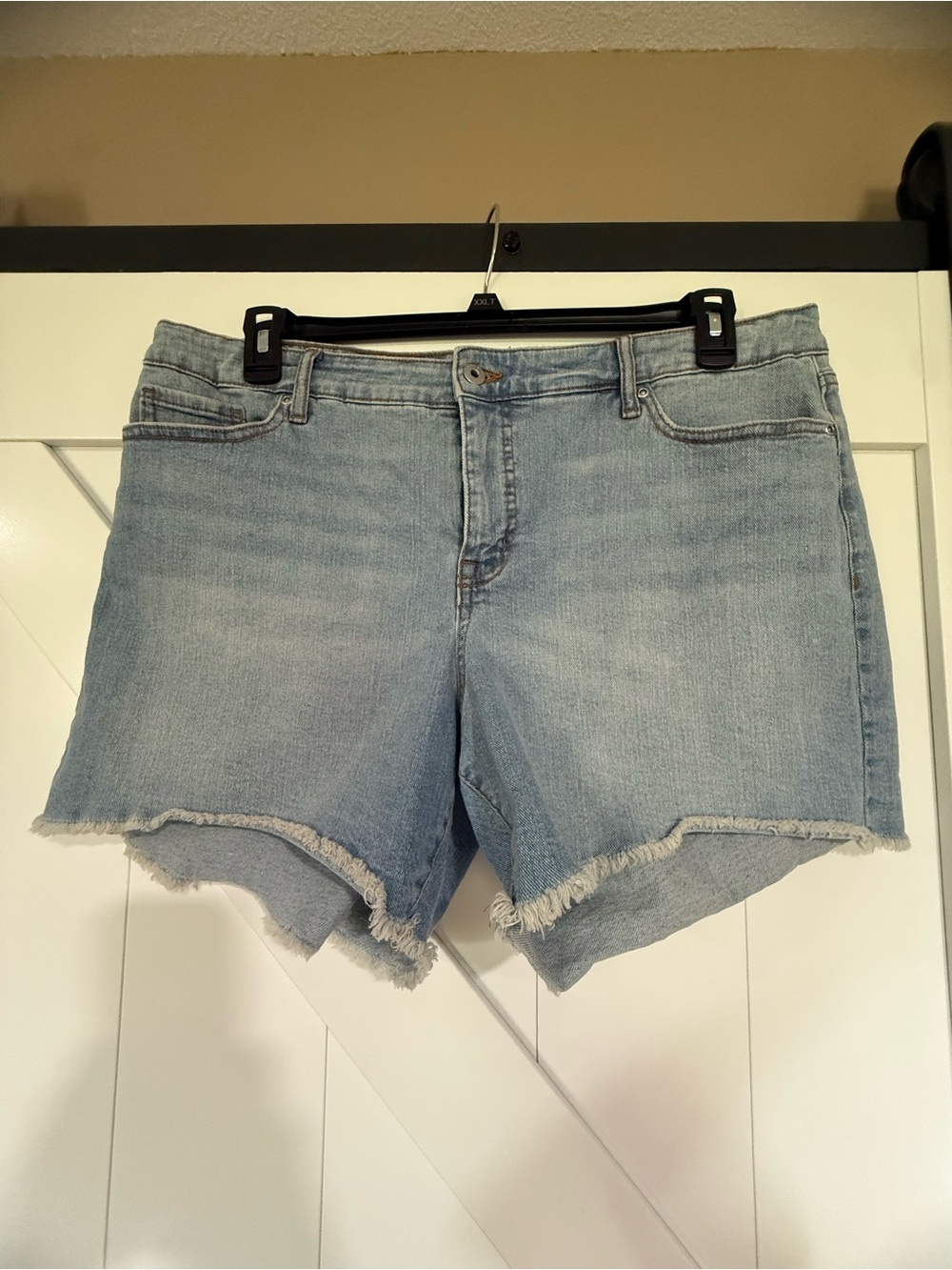 sofia by sofia vergara Light Blue Frayed Hem Denim Shorts